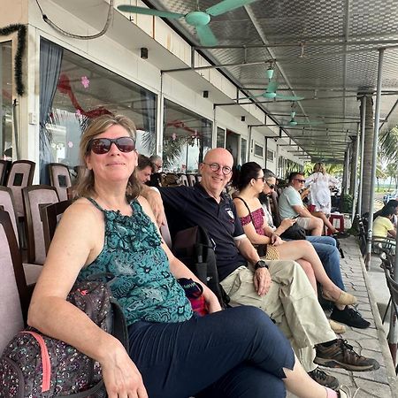 Discovery Travel Homestay Ha Long Esterno foto